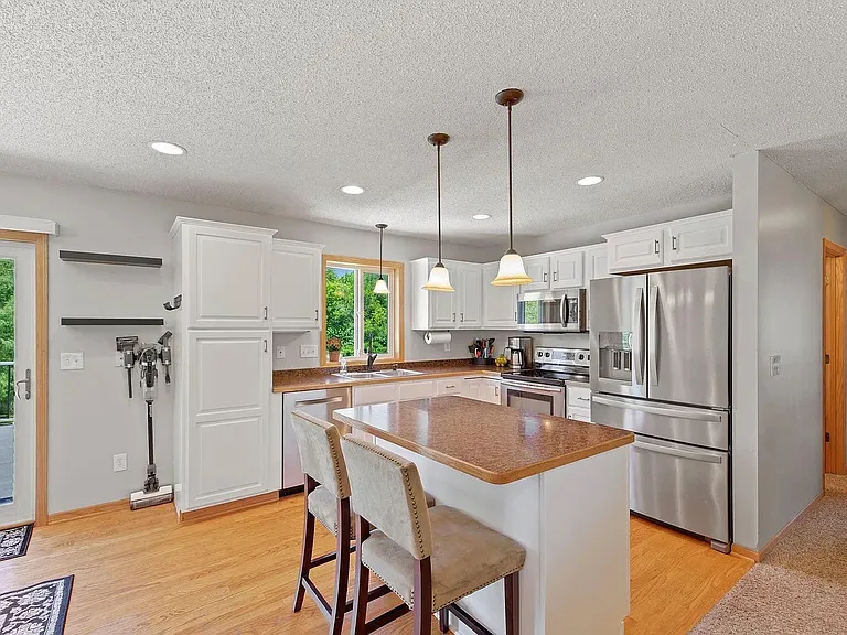 715 Black Forest Rd — Photo 5