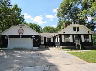 1371 Adams Ave, Muskegon, MI