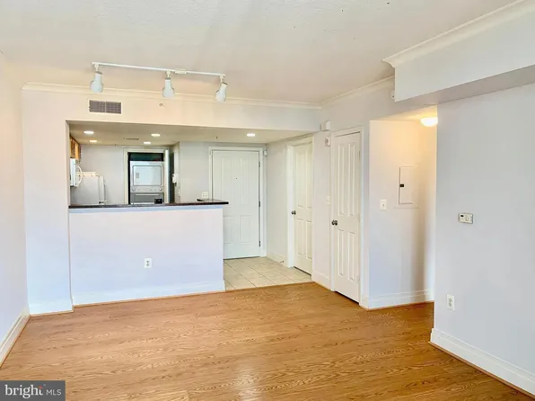 414 Water St Unit 1906, Baltimore, MD 21202