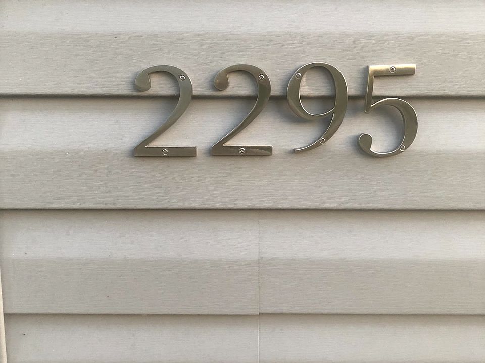 2nd image of 2295 Wilson Ave