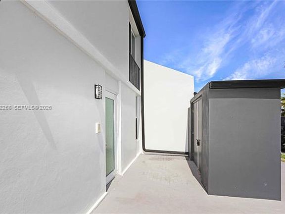 3rd image of 12340 SW 20th Ter #Townhouse 12340