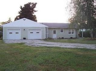 805 Fieldson Dr, Heath, OH