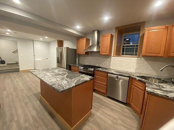 4th image of 32 Tolman St #1B