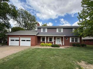 40 Tomahawk Rd, Hutchinson, KS 67502