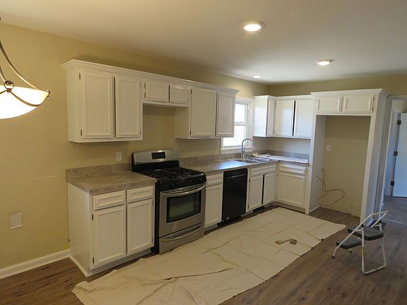 4th image of 3514 Christie Pl