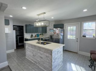 66 Hall Dr N, Montgomery, TX 77316