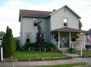 329 Orchard Ave, Ellwood City, PA 16117