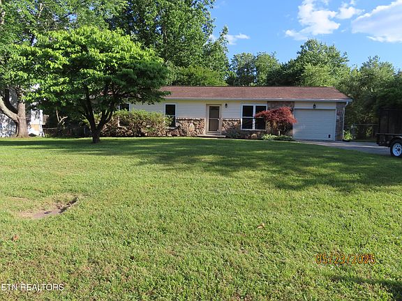 2nd image of 5820 Rockwood Ln