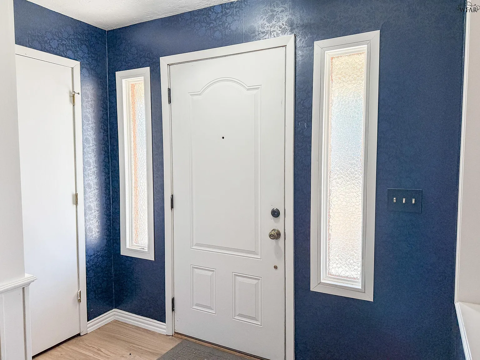 3 bed, 2.0 bath, 1687 sqft, $1,750 — Photo 3