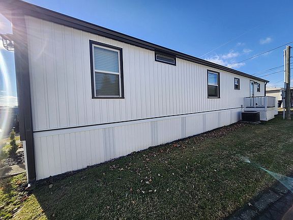 3rd image of 2323 Charlestown Pike Lot 1