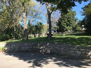 5403 Pueblo Rd, Indian Hills, KY 40207