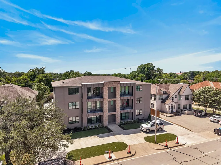 3312 S University Dr #12 — Photo 26