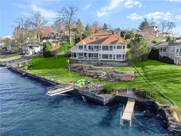 108 North Lake Shore Drive, Brookfield, CT 06804