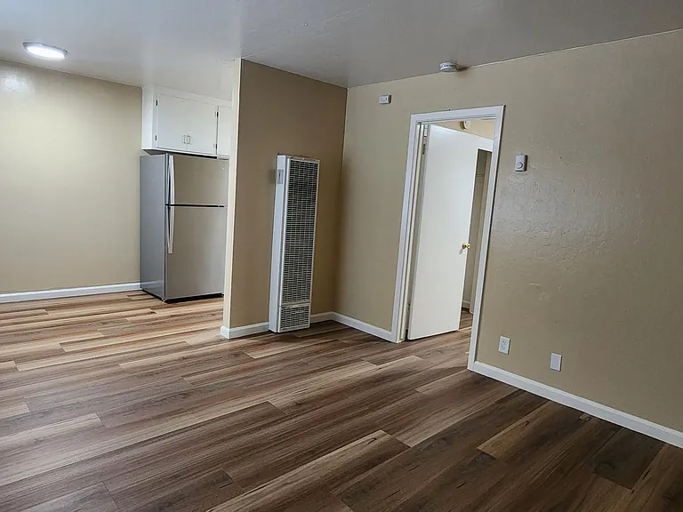 752 Deland Ave #2 — Photo 3