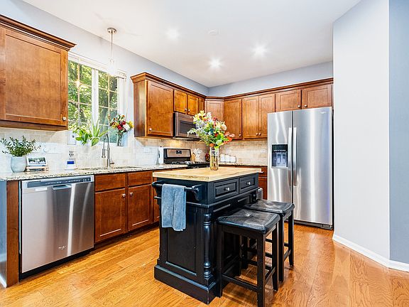 4th image of 1057 Silver Hill Cir