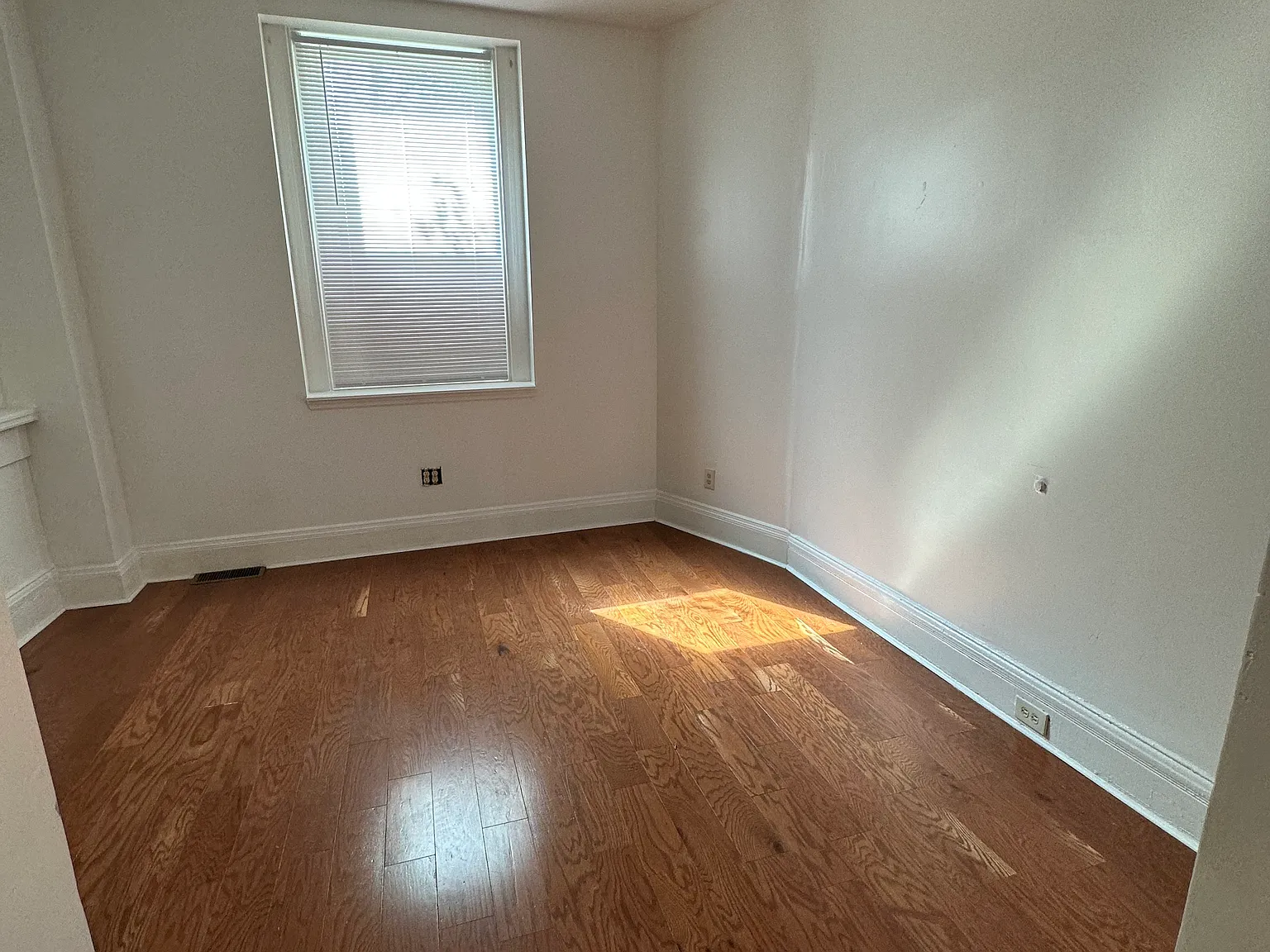 3019 Hackberry St — Photo 4