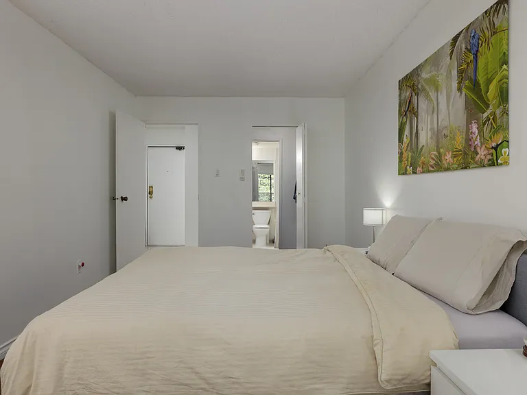 8460 Ackroyd Rd #117 — Photo 10