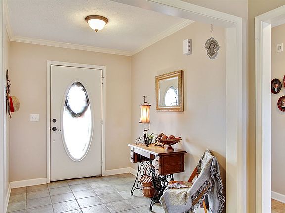 3rd image of 106 Riverpointe Pl
