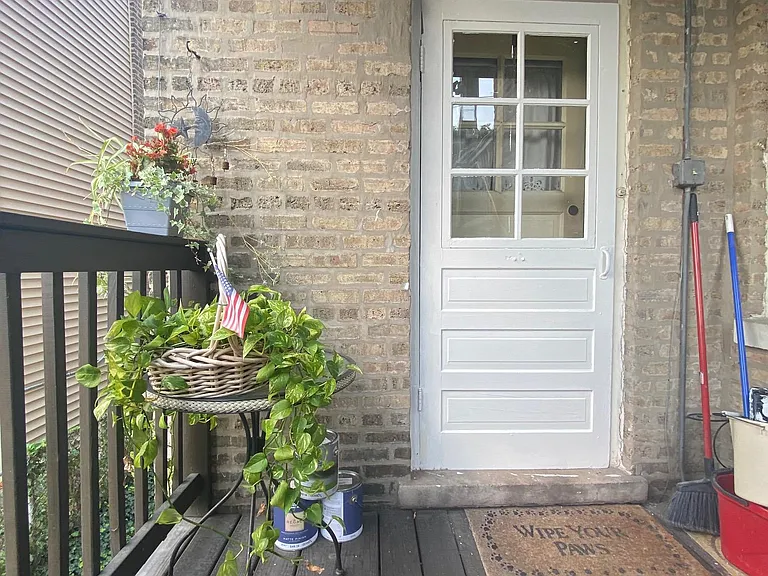 2539 W Coyle Ave — Photo 8