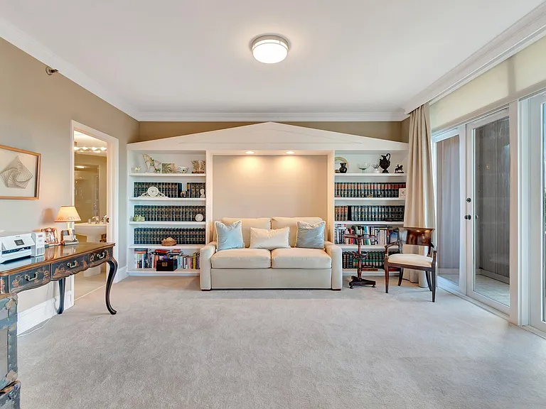 300 SE 5th Ave #6160 — Photo 32