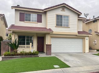 343 Patriot Cir, Upland, CA 91786