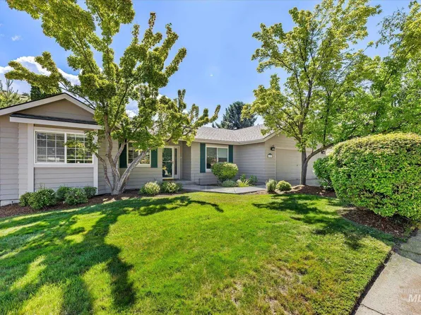 1329 E Harcourt Dr, Boise, ID 83702