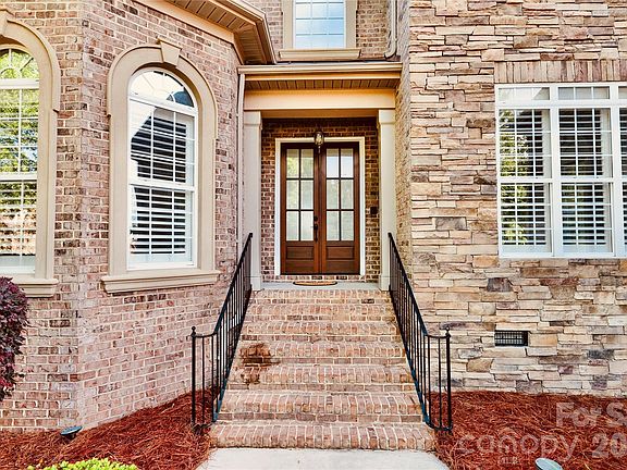 5th image of 4917 Campobello Dr