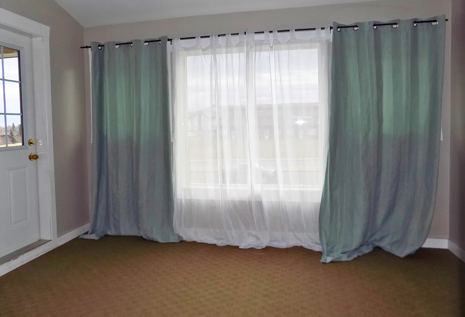 Alden Arms Apartments — Photo 4