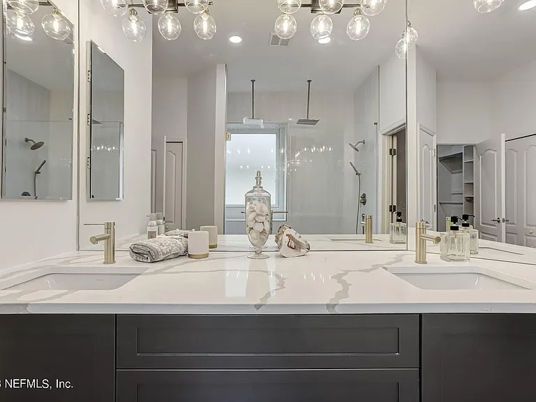 140 Oceans Edge Dr — Photo 40