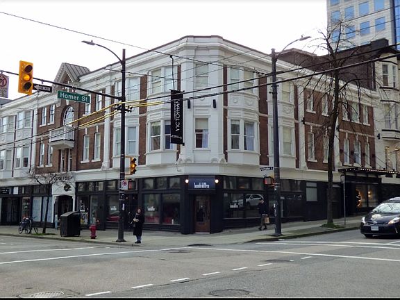 2nd image of 105 Richards St