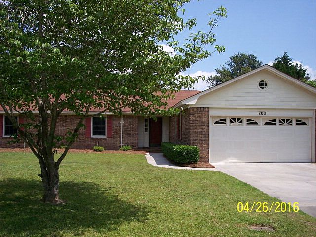 1st image of 780 Longwood Dr