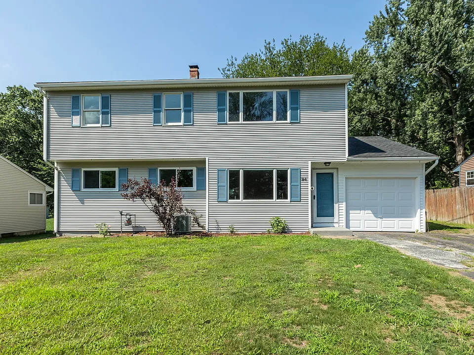 24 Yale Dr #1