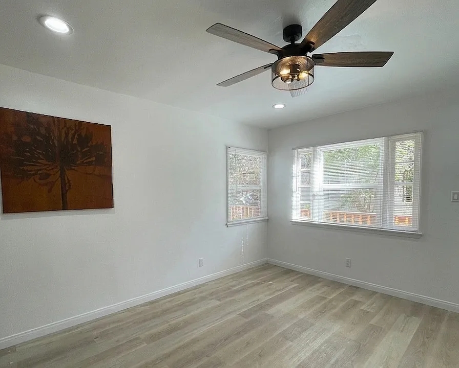 4336 Arizona St