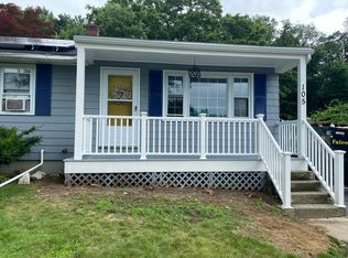 105 School St, Southbridge, MA 01550