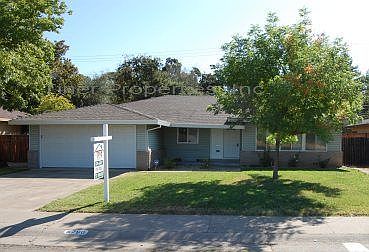 1st image of 5790 Parkoaks Dr