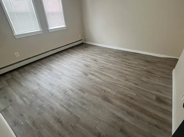 6 Lilley Ave #2, Lowell, MA 01850