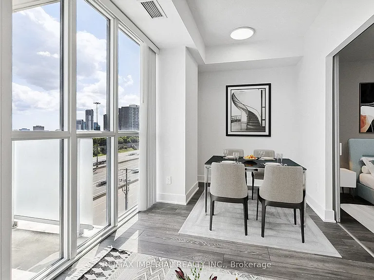 188 Fairview Mall Dr #722 — Photo 5