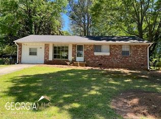 6196 Bermuda St, Forest Park, GA
