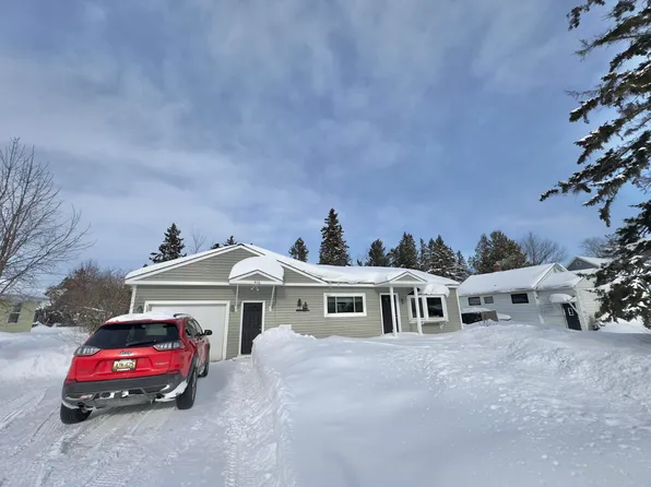 416 Emmett St, Sault Sainte Marie, MI 49783