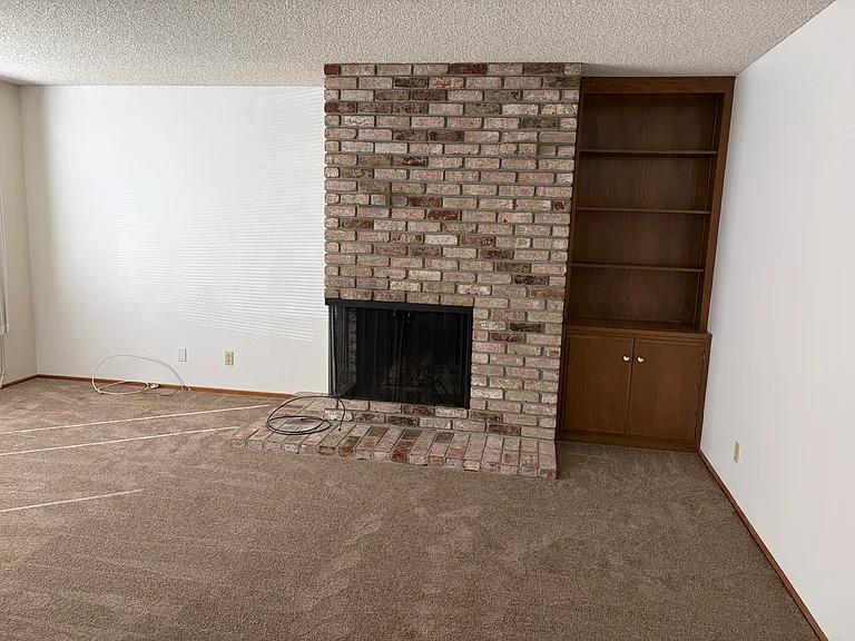 1355 Palos Verdes Dr — Photo 12