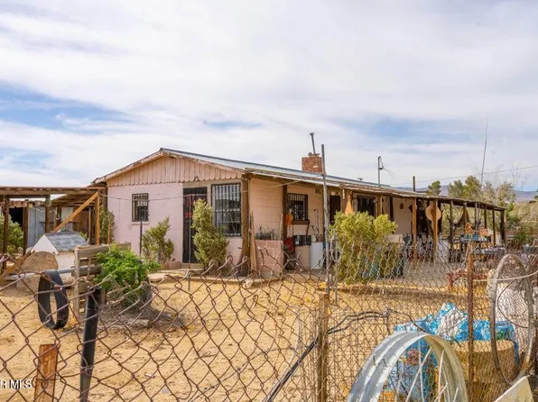 4301 140th St W, Rosamond, CA 93560