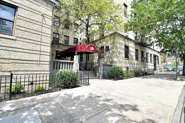 Rented by Voro, LLC | media 7