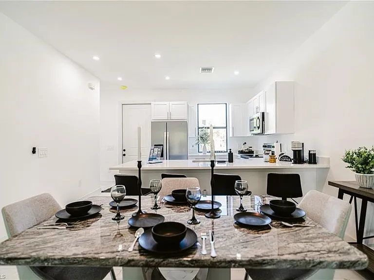 245 Pennfield St — Photo 11
