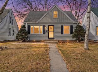 3261 N 86th St, Milwaukee, WI 53222