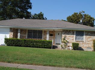 609 Donlee Rd, Lancaster, TX 75134