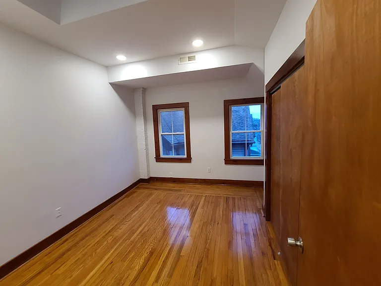 426 George St #3 — Photo 6