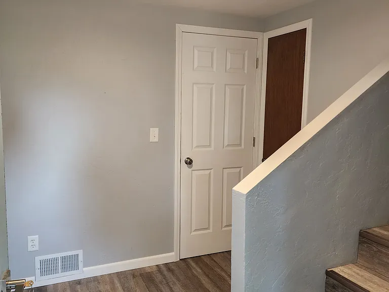 1298 S Bayshore Rd #1 — Photo 11