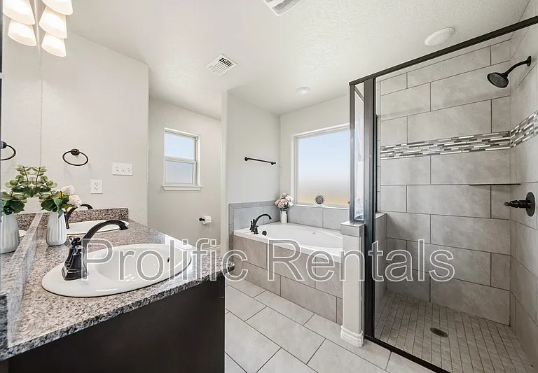 2509 Meadow Lark Dr — Photo 30
