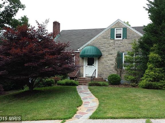 3rd image of 844 Camden Ave