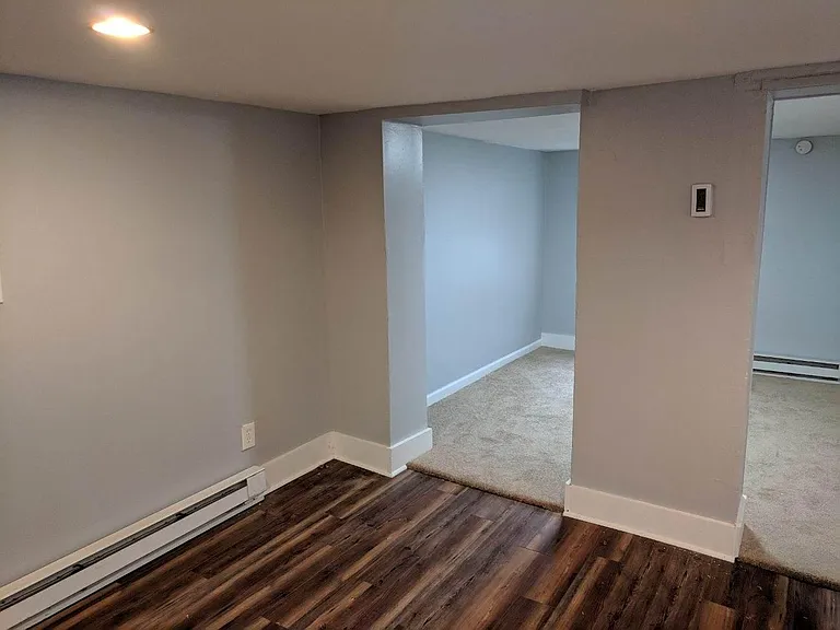 9 N Hillside Ave — Photo 4